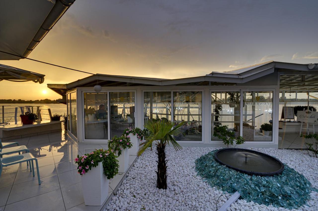 Apartments Villa Graf Szendrő Kültér fotó