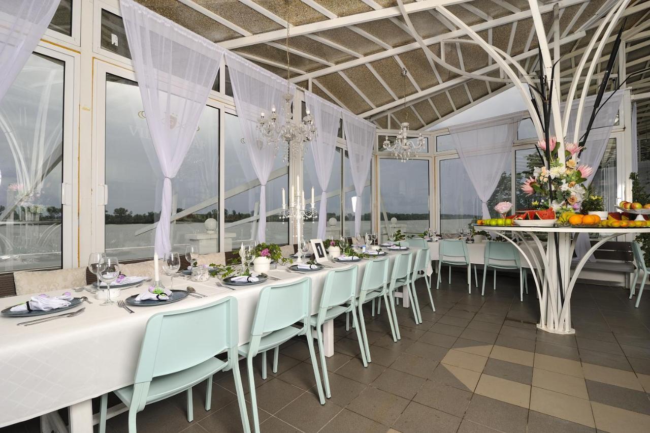 Apartments Villa Graf Szendrő Kültér fotó