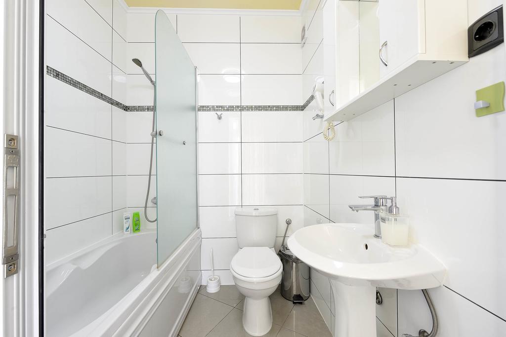 Apartments Villa Graf Szendrő Kültér fotó